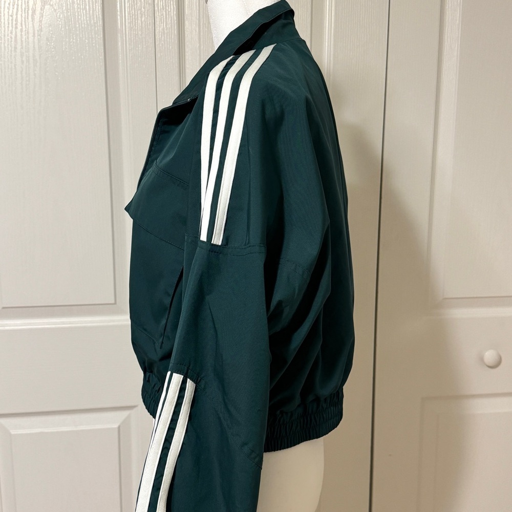 The Copper Closet Striped Sleeve Zip Wind Breaker Emerald Green Jacket Sz Small - Picture 3 of 9